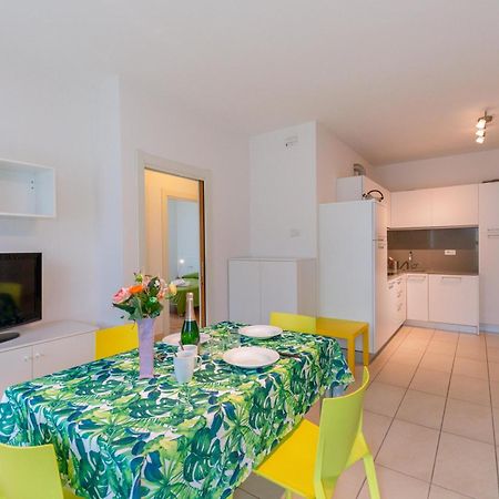 Torbole Relax, Pool & Balcony Apartment - Happy Rentals Torbole Sul Garda Ngoại thất bức ảnh