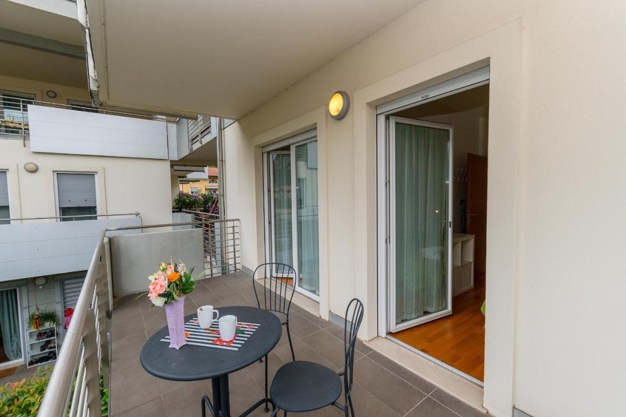Torbole Relax, Pool & Balcony Apartment - Happy Rentals Torbole Sul Garda Ngoại thất bức ảnh